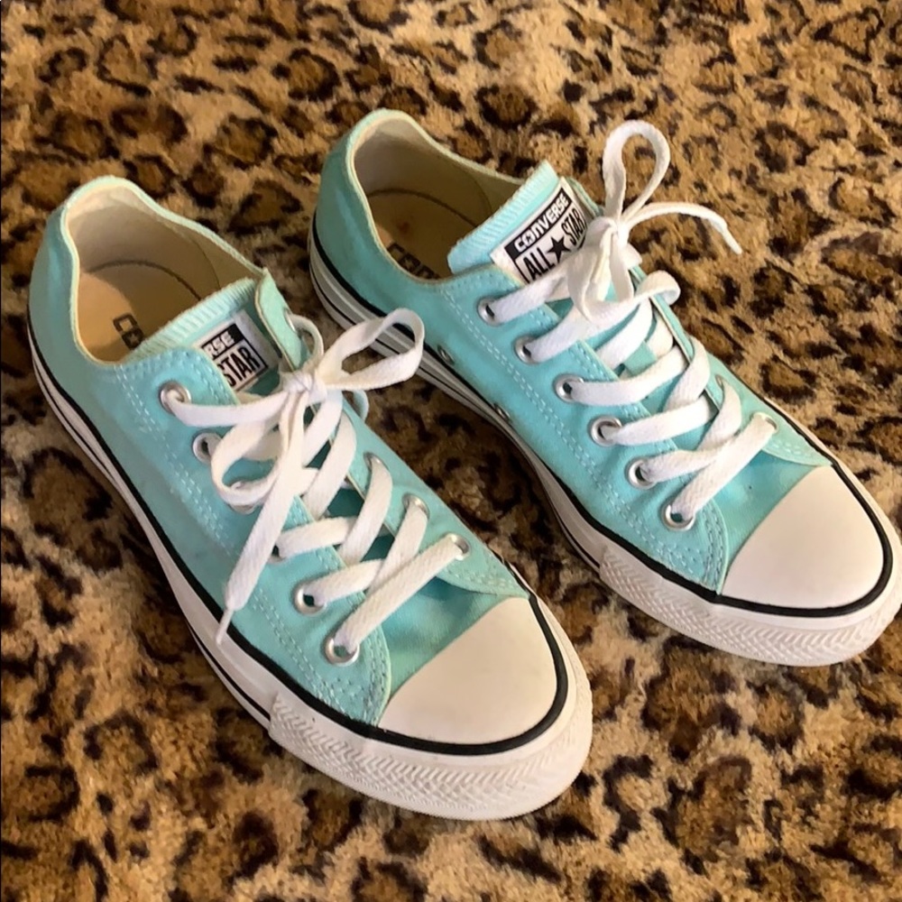 Weekend Sale❤️❤️TIFFANY BLUE CONVERSE!!🦋